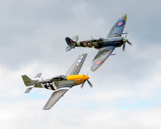 Spitfire & P-51 Mustang