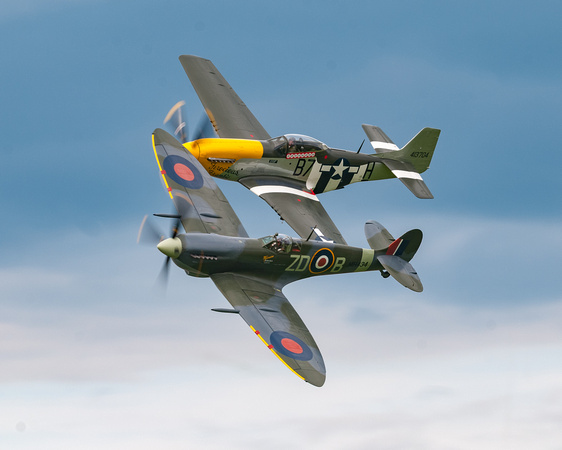 Spitfire & P-51 Mustang