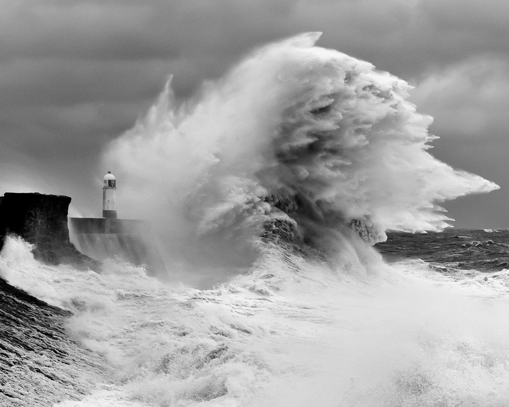 Porthcawl lighthouse